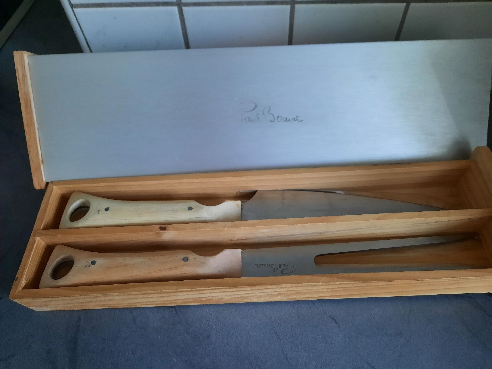 Coltelli da cucina: COUTEAU et FOURCHETTE à VIANDE. PAUL BOCUSE – Usato da Le Locle venduto da marylise01