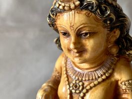 🌟Hinduismus geschnitzte Figur Baby Krishna m. Buttertopf🌟