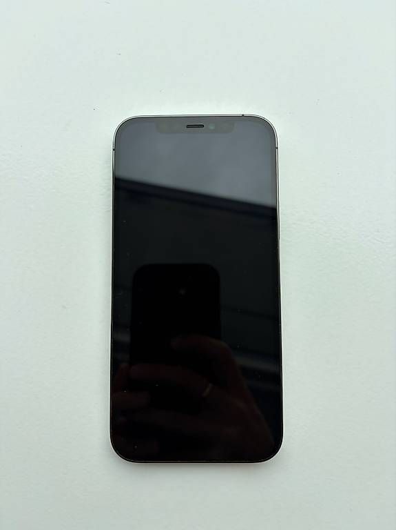 Portables: iPhone 12  64 GB  Very Good Condition  – D'occasion à Crans VD par hen_m2rb