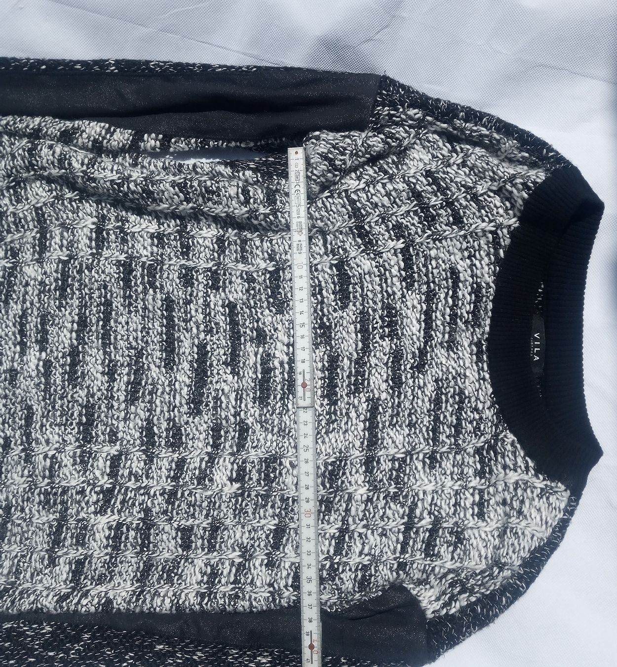 Vila Pullover & Sweatshirts: VILA Damenpullover Gr. L schwarz/weiss meliert – Gebraucht aus Luzern von toenu23 2