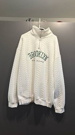Weisser Brooklyn Pullover