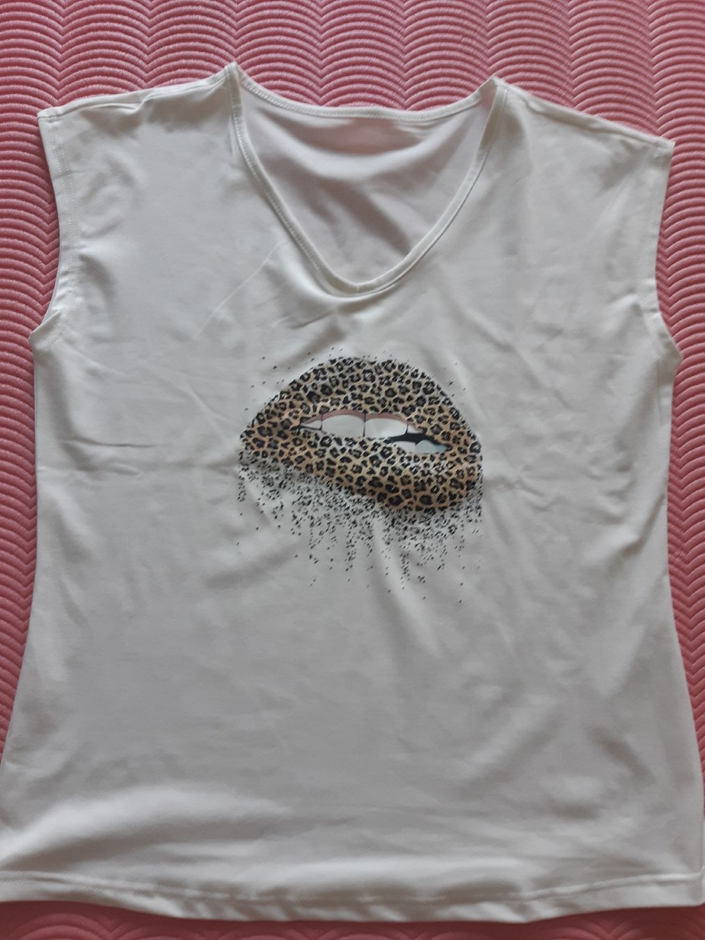 T-shirt: Shirt – Nuovo (secondo la descrizione) da Marly venduto da schnibu2