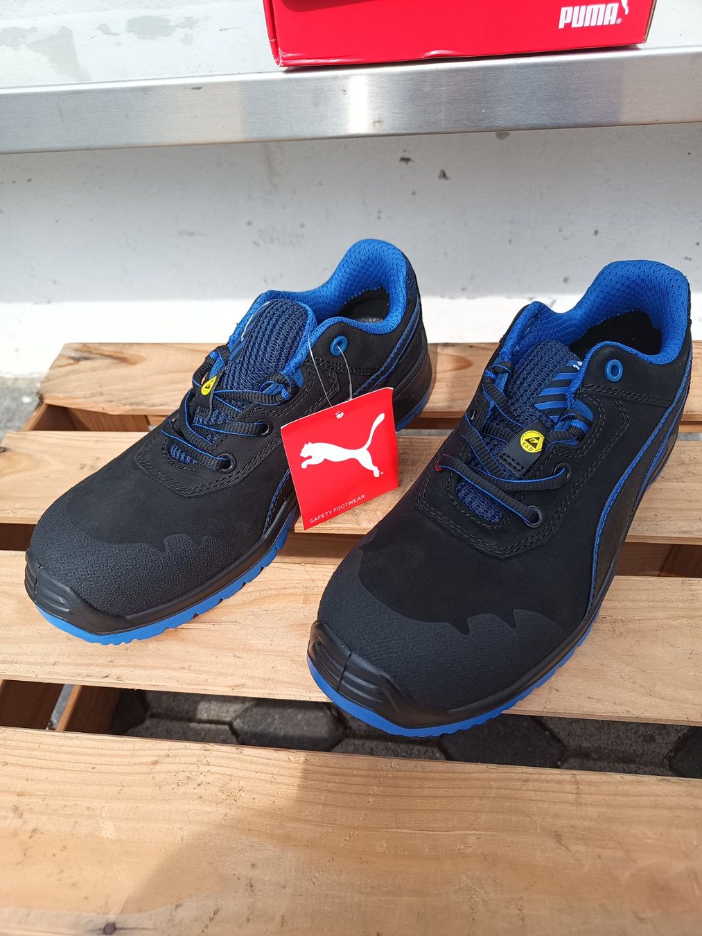 Puma Herrenschuhe: Puma Sicherheitsschuhe S3 40 – Neu und originalverpackt aus Oberegg von A-Z.Handel.Loehrer