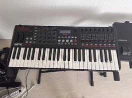 Neuwertiges Akai MPK249 Keyboard