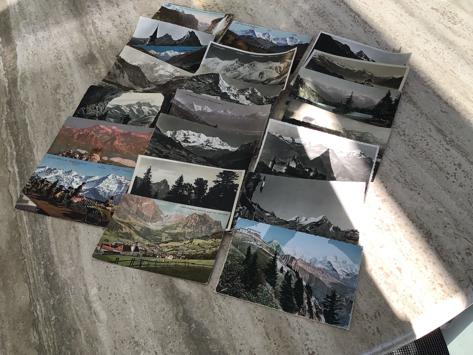 Cartoline postali: 20 alte Ansichtskarten vor allem Bergmotive – Usato da Bottmingen venduto da Golferin
