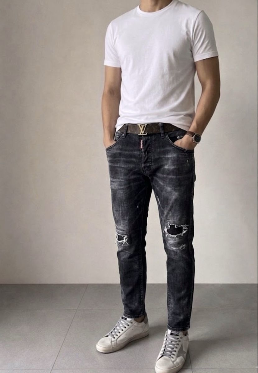 Dsquared2 Jeans: Dsquared2 jeans uomo 50 – D'occasion à Mendrisio par fly_9wzx