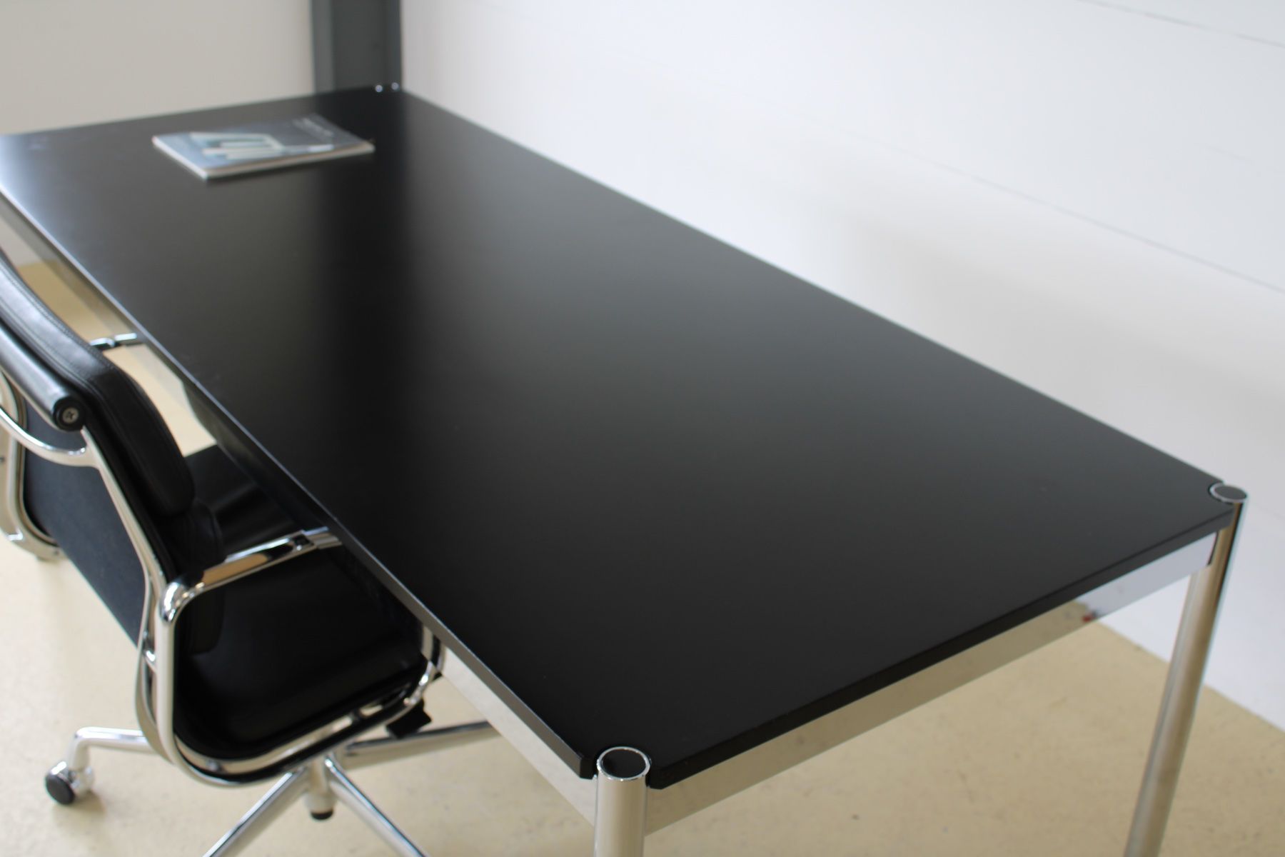 USM Tavoli: USM Tisch Schwarz (175x75) – Usato da Meinisberg venduto da atelier_TILIJA 3