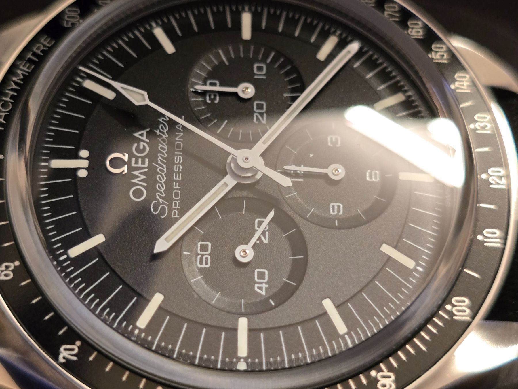 Omega Uhren: Omega Speedmaster Moonwatch Saphir Kaliber 3861 – Gebraucht aus Basel von Esmen 2