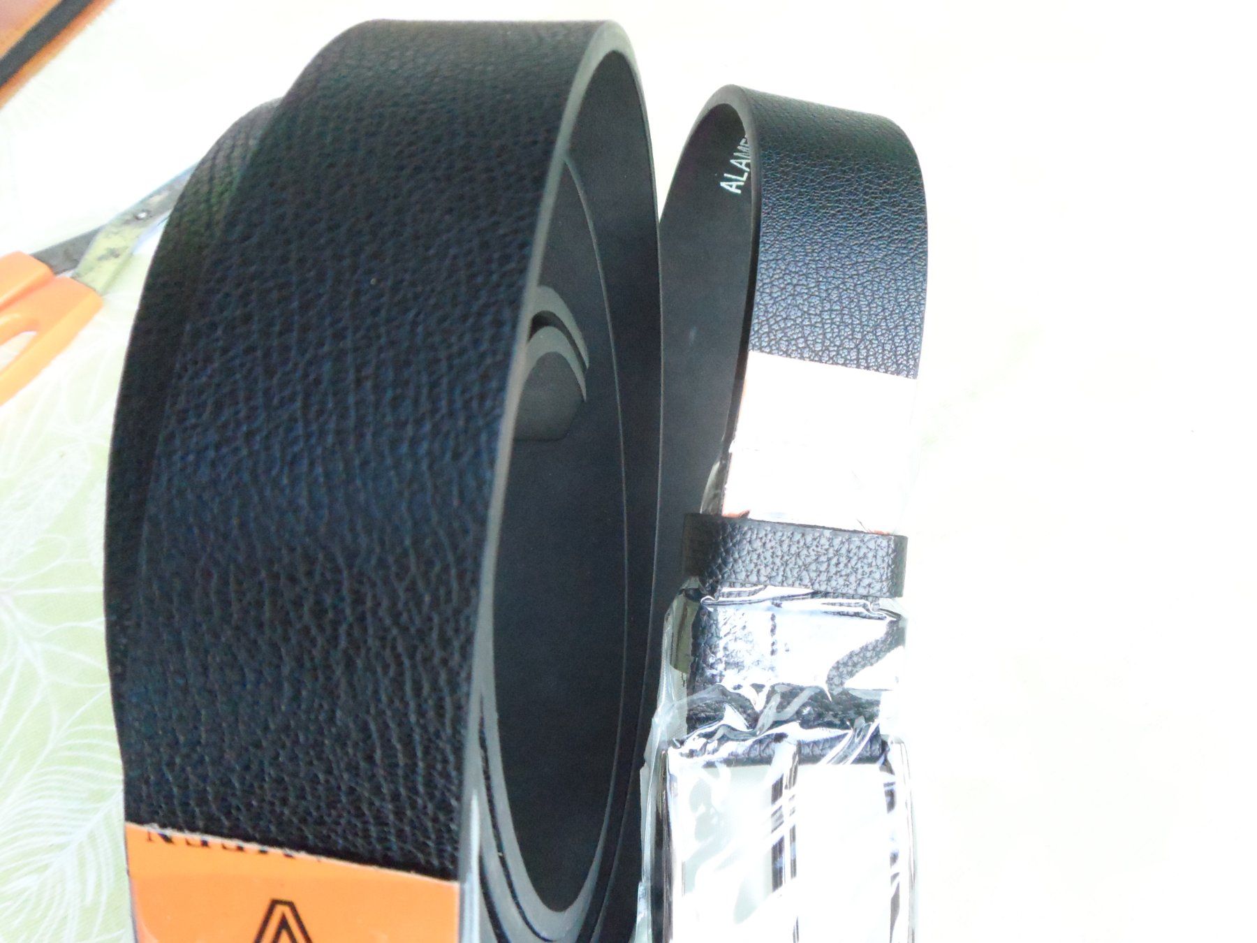 Gürtel: 2 Neu Herren Gürtel 120cm schwarz. – Neu und originalverpackt aus Riehen von tamola67 1