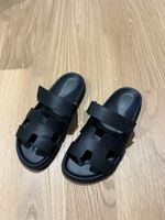 Hermes Chypre Sandalen schwarz neuwertiger Zustand 39