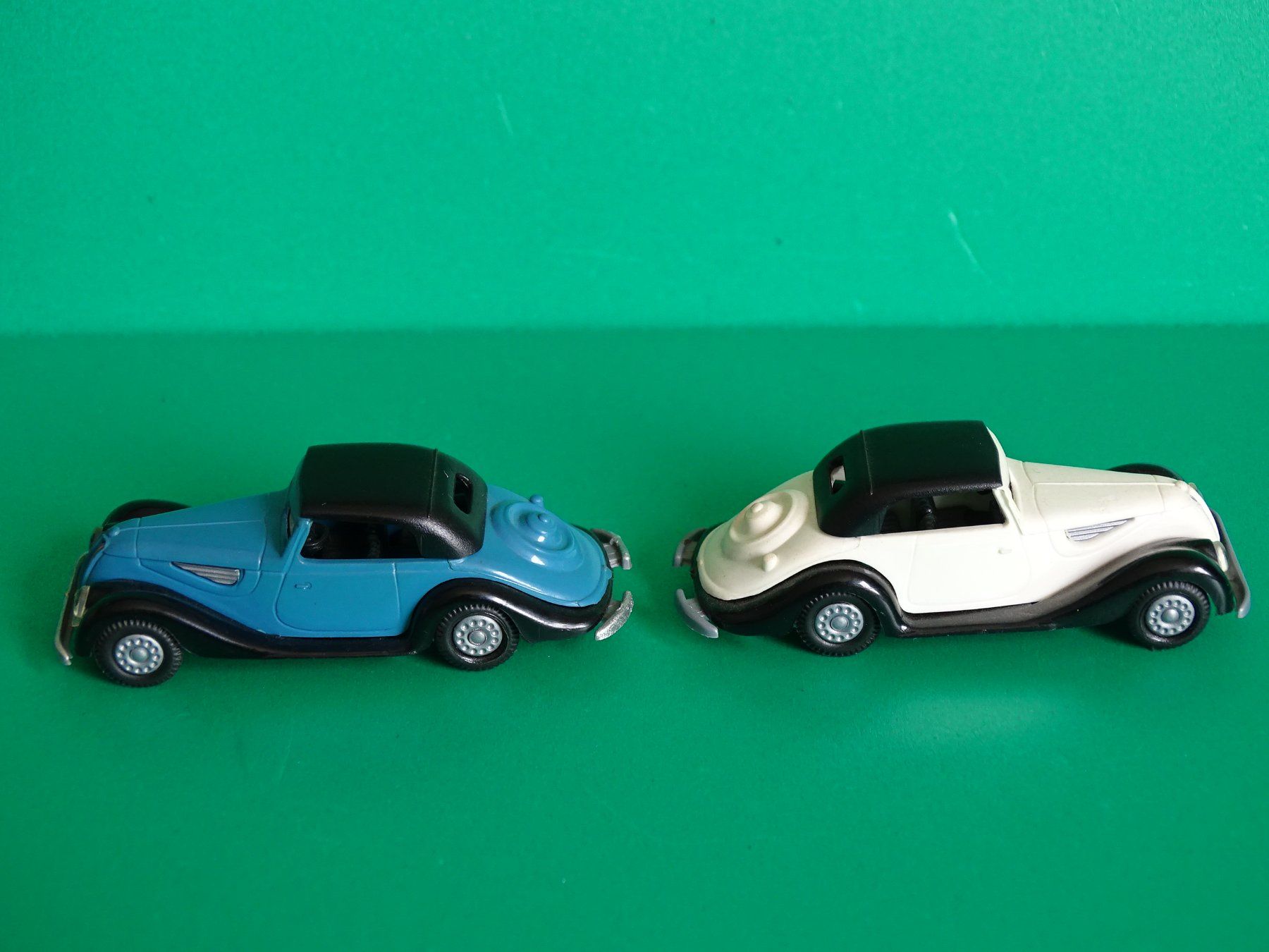 Praliné Modellini d'auto: 2 x BMW 327 von Praliné 1/87 – Usato da Bretzwil venduto da Meex 2