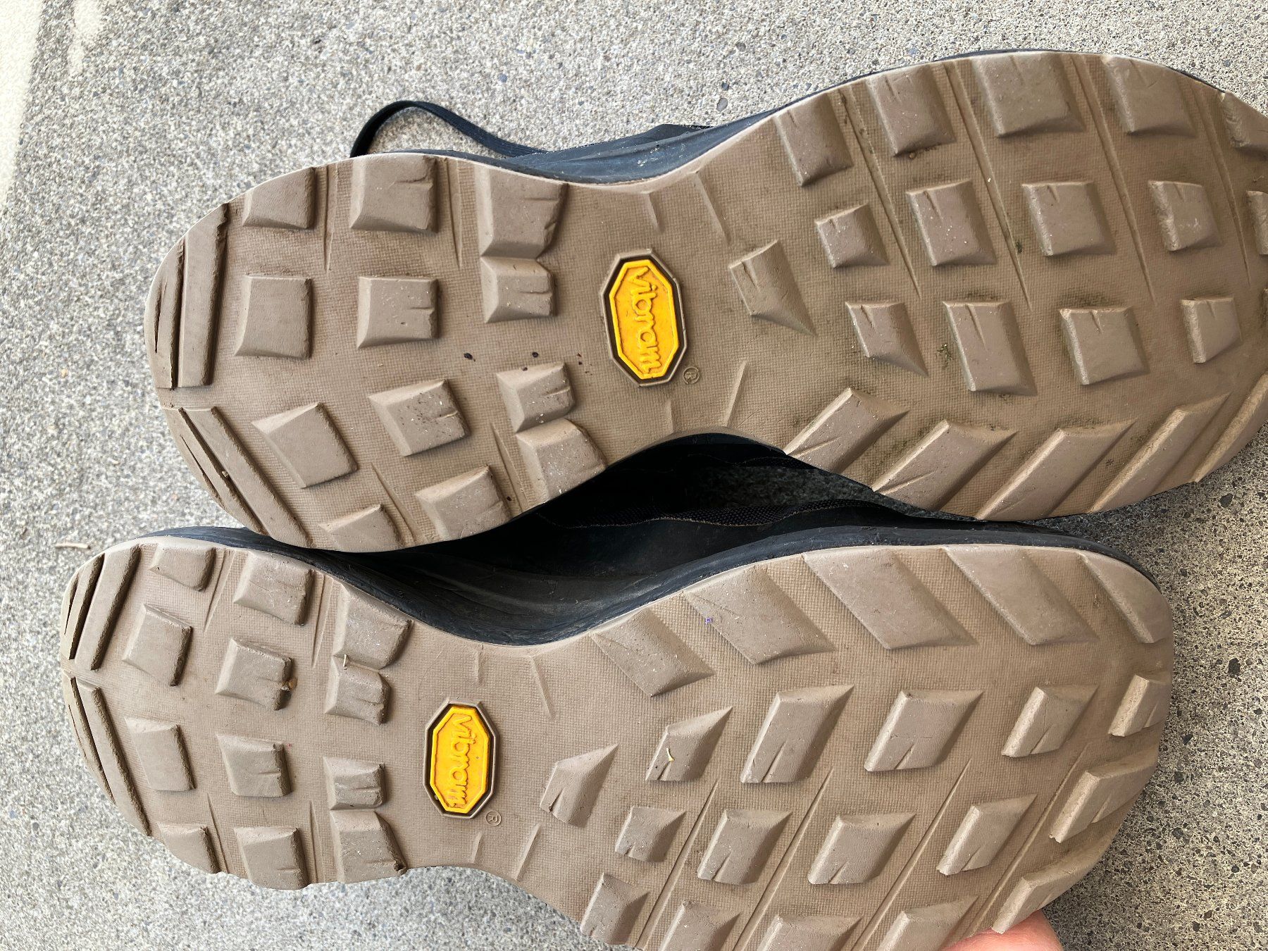 Arcteryx Chaussures hommes: Trekkingschuh von Arc'teryx Aerios FL schwarz – D'occasion à Zuerich par Debri 3