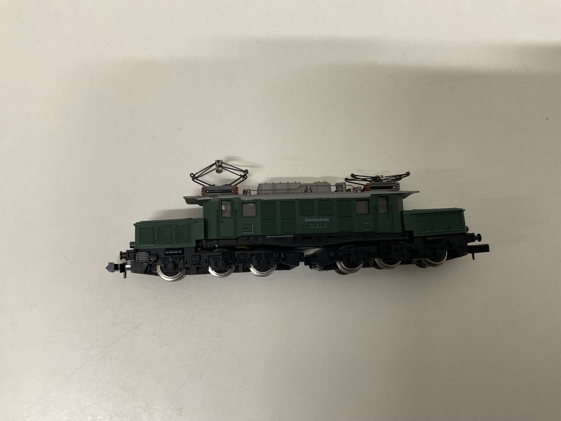 Arnold Modellini di ferrovie: Arnold N E94 der DB Bespielt ohne Verpackung – Usato da Chur venduto da Chur75 3