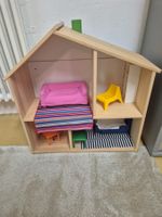 IKEA FLISAT Puppenhaus mit umfangreichem HUSET-Zubehör