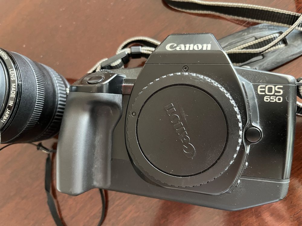 Canon Appareil photo: Canon EOS 650 analog Spiegelreflexkamera mit Zoomobjektiv – D'occasion à Stetten AG par Brissago25 5