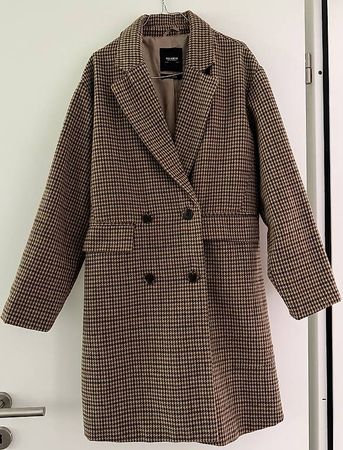 Mantel von der Marke Pull&Bear 