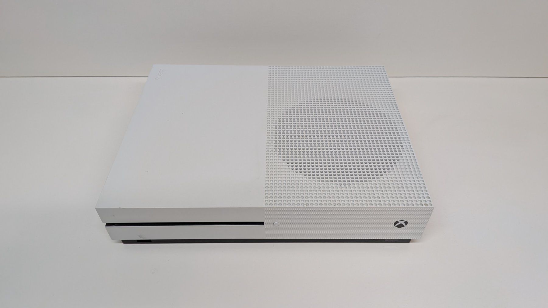 Microsoft Console: Microsoft Xbox One S DEFEKT – Difettoso da Menziken venduto da mame18