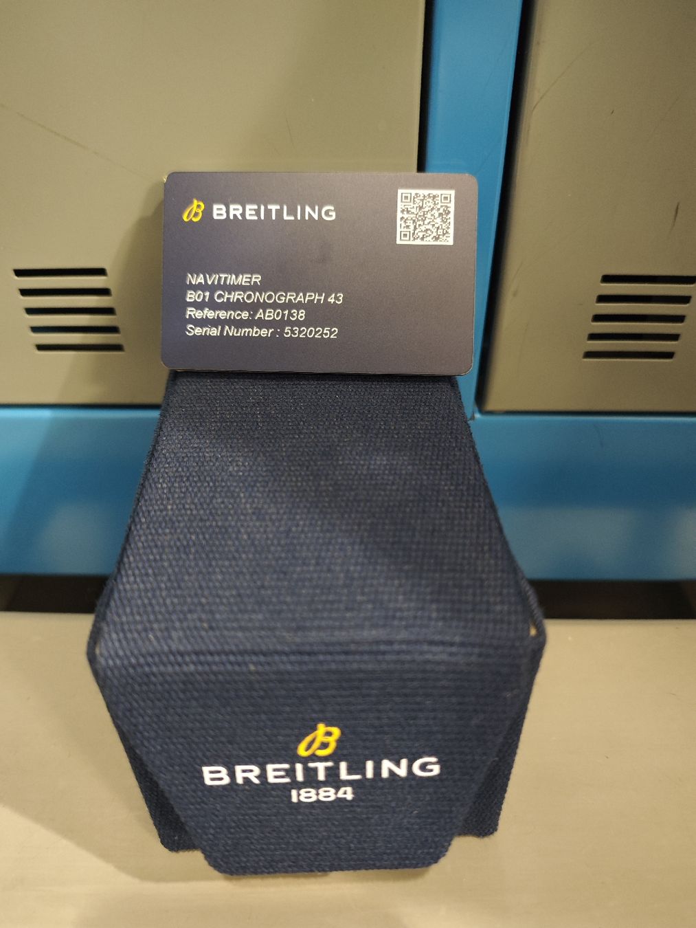 Breitling Orologi: Breitling Navitimer Chronograph AB0138, FullsetTop Zustand! – Usato da Pfäffikon ZH venduto da ara_qg55 1