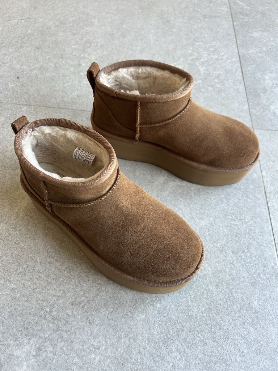 Ugg Scarpe da donna: UGG Classic Ultra Mini Platform Gr.38 - Top Zustand! – Usato da Läufelfingen venduto da Kitty_St
