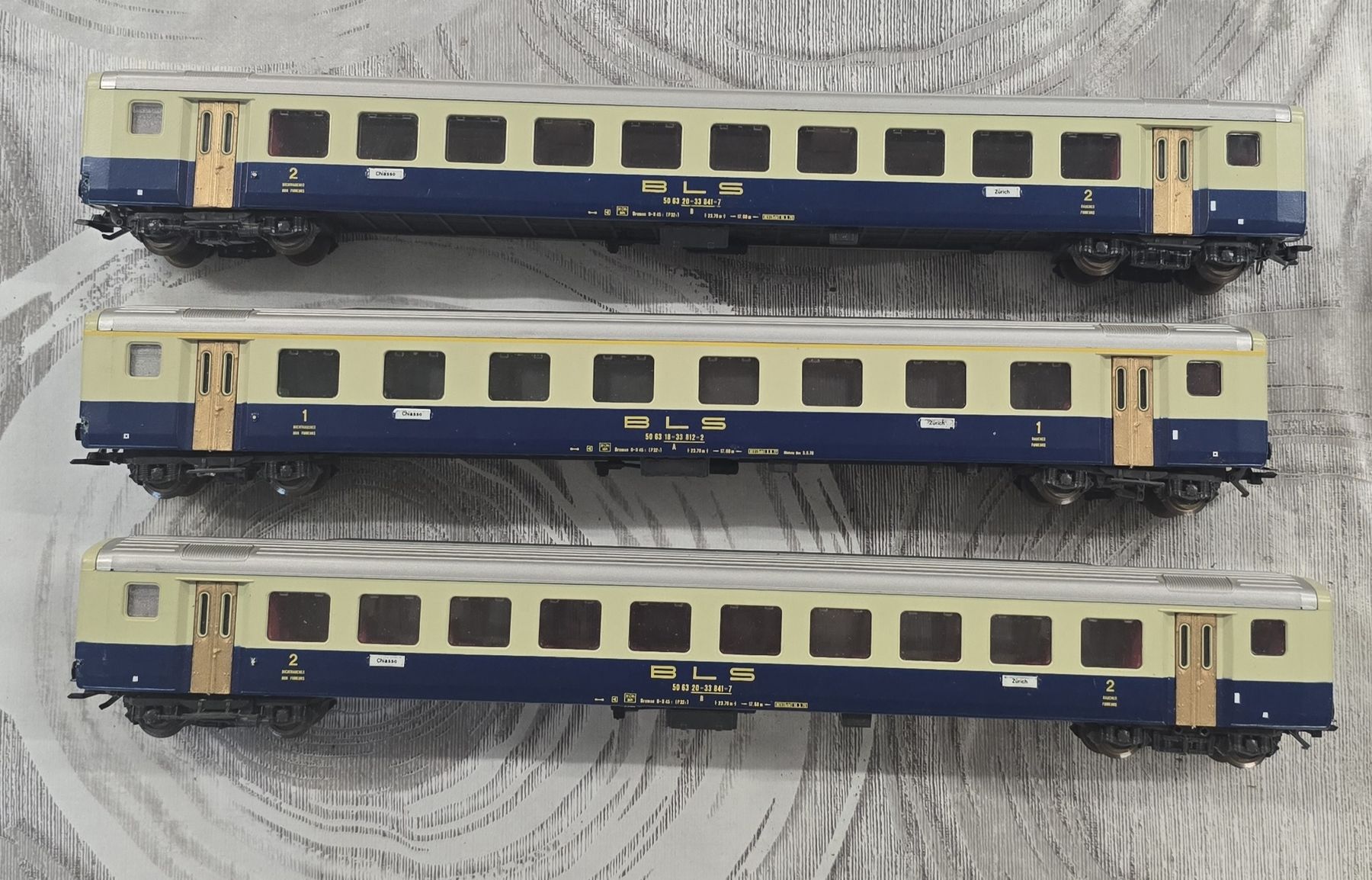 Roco Modellini di ferrovie: 3 voitures BLS – Usato da la cibourg venduto da t-m-a