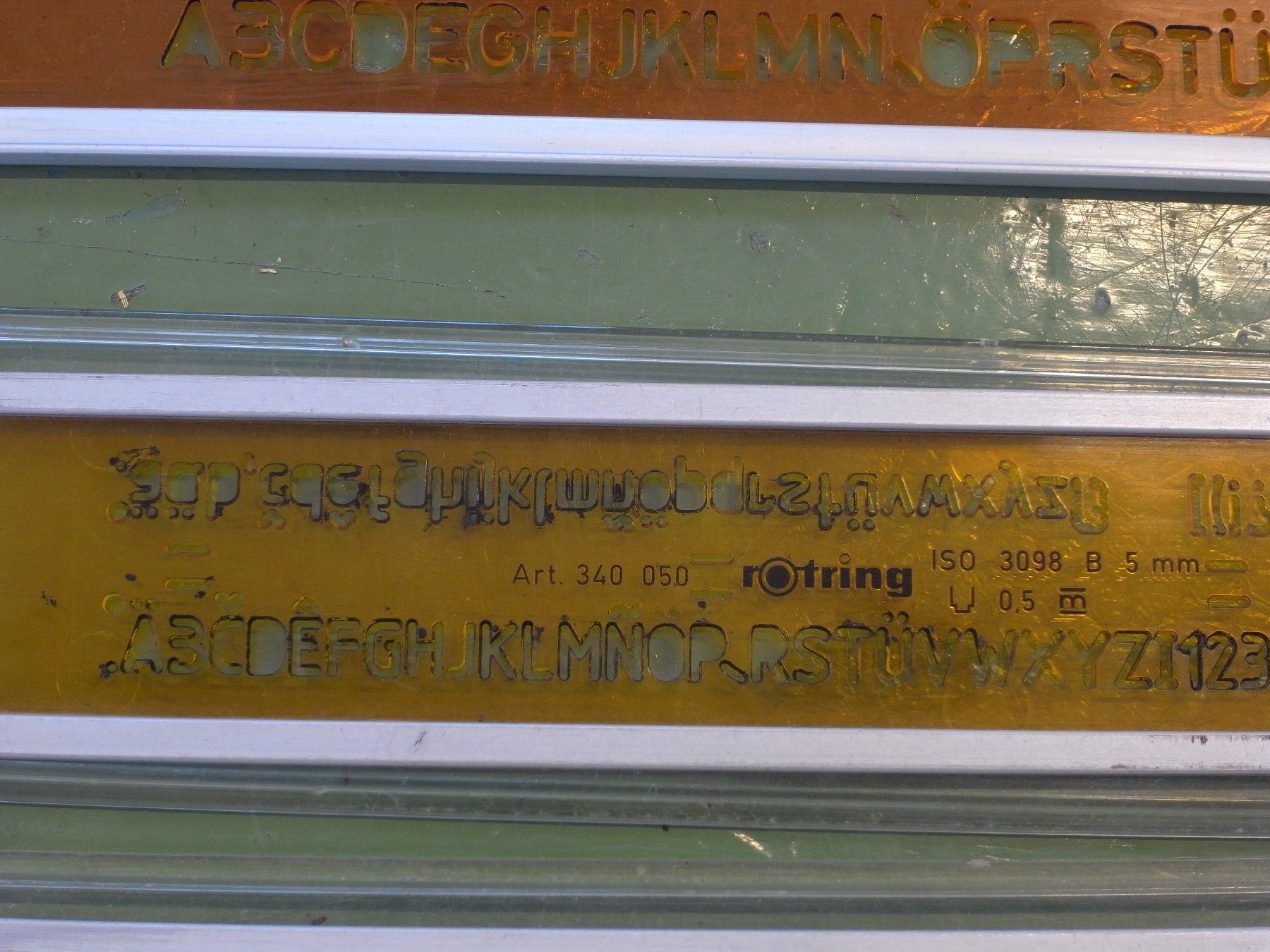 Rotring Schablonen: Rotring Schriftschablone Schreibschablone – Gebraucht aus Luterbach von etap26 5