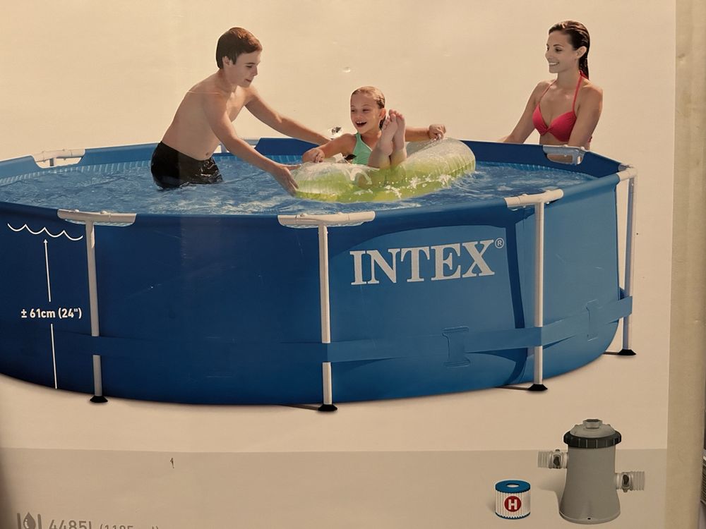 Intex Pool, mit allerlei Zubehör. 3m Durchmesser, 76cm tief Kaufen