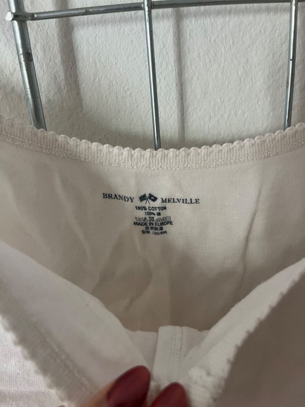 Brandy Melville Top: Cropped Top – Usato da Thun venduto da saeru28 1