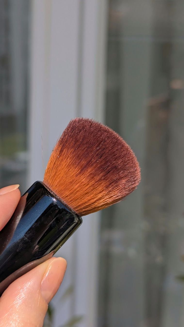 Bobbi Brown Make-up: Bobbi Brown Full Coverage Face Brush – Usato da Zürich venduto da oschance 2