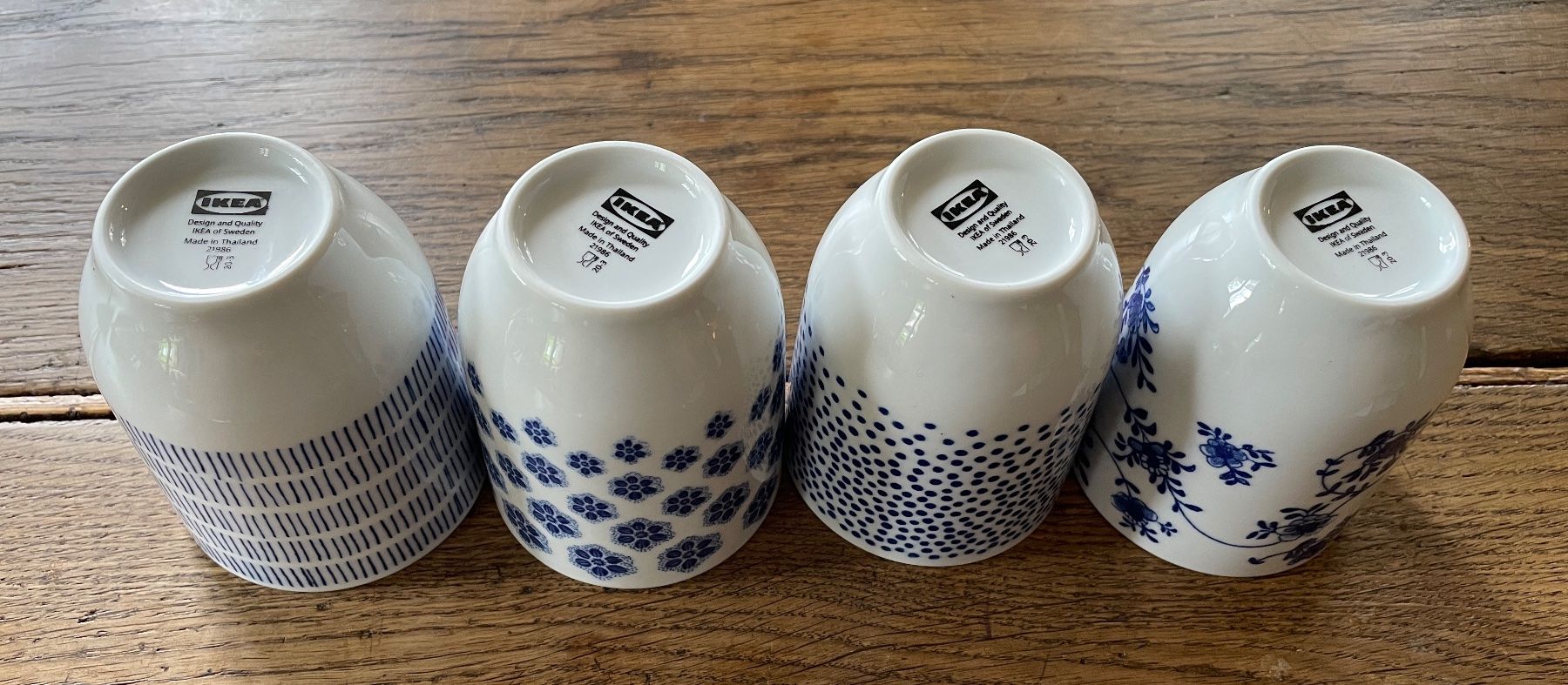 4 Becher (Tassen ohne Henkel), blau-weiss von IKEA, neu (Neu (gemäss Beschreibung)) in Gümligen für CHF 3 – mit Lieferung auf Ricardo kaufen