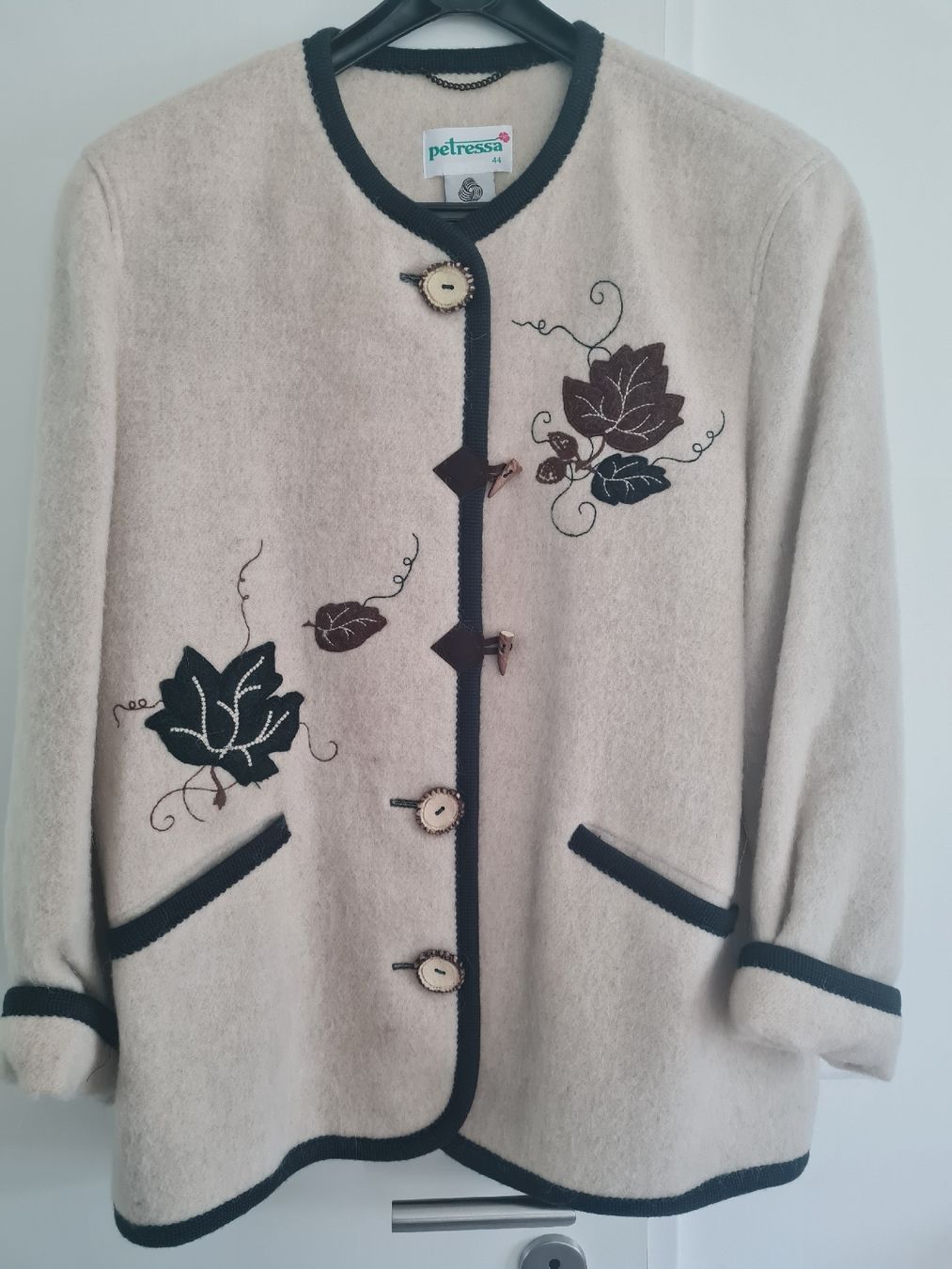 Giacche: DAMEN TRACHTEN JACKE GR.44 – Nuovo (secondo la descrizione) da Steg im Tösstal venduto da goldlionfree