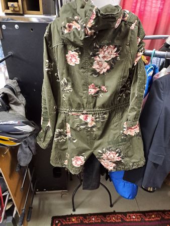 Blumenmuster Jacke, Khaki Grün, Grösse M - Herbst Look