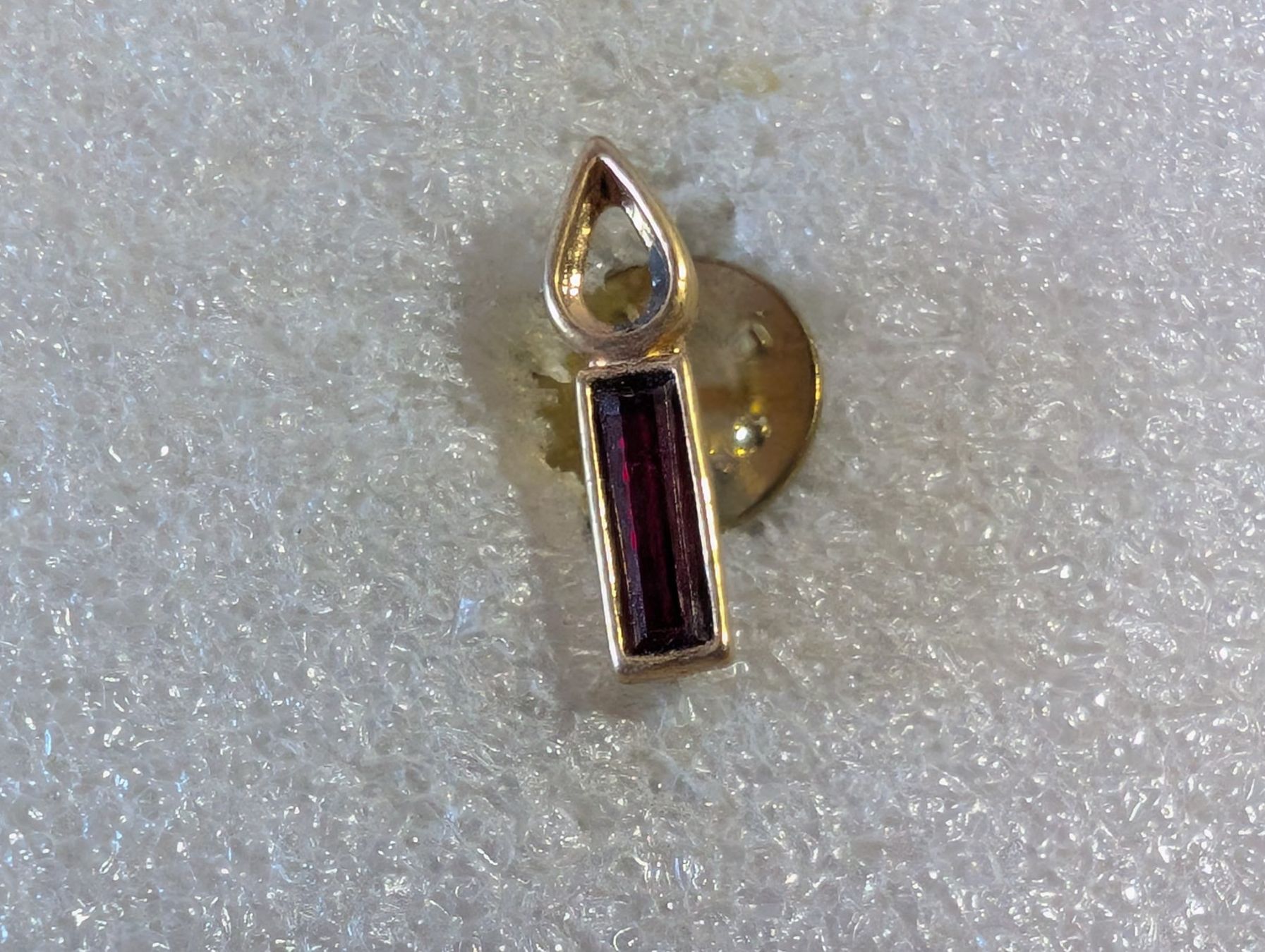 Placchette & Badge: Ansteckpin 188: Kerze – Usato da Oppligen venduto da Pin-Fall-Shop