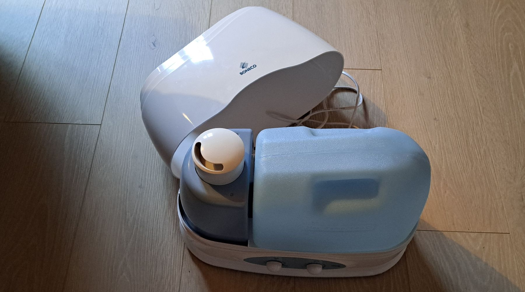 Boneco Luftbefeuchter: Luftbefeuchter Boneco weiss mit Wassertank gebraucht – Gebraucht aus Bremgarten AG von sil_g8jy 2