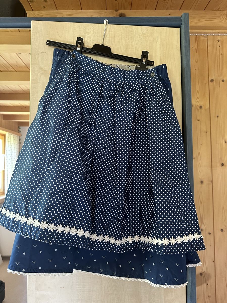 Robes: 2-teiliges Dirndl – Neuf (Voir description) à Obersaxen par sin_mvy5 1