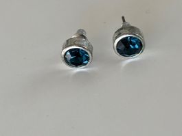Klassik Ohrringe  mit  Londonblauen Strass