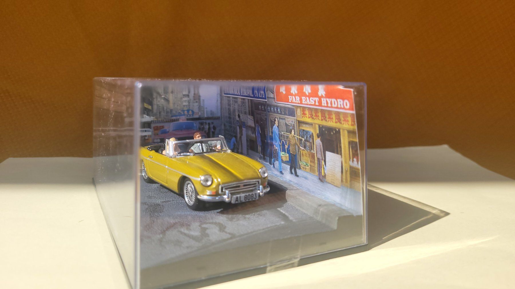 MG Modellini d'auto: MGB cabriolet, 1:43 (James Bond) – Usato da Domdidier venduto da Bimbo57 2