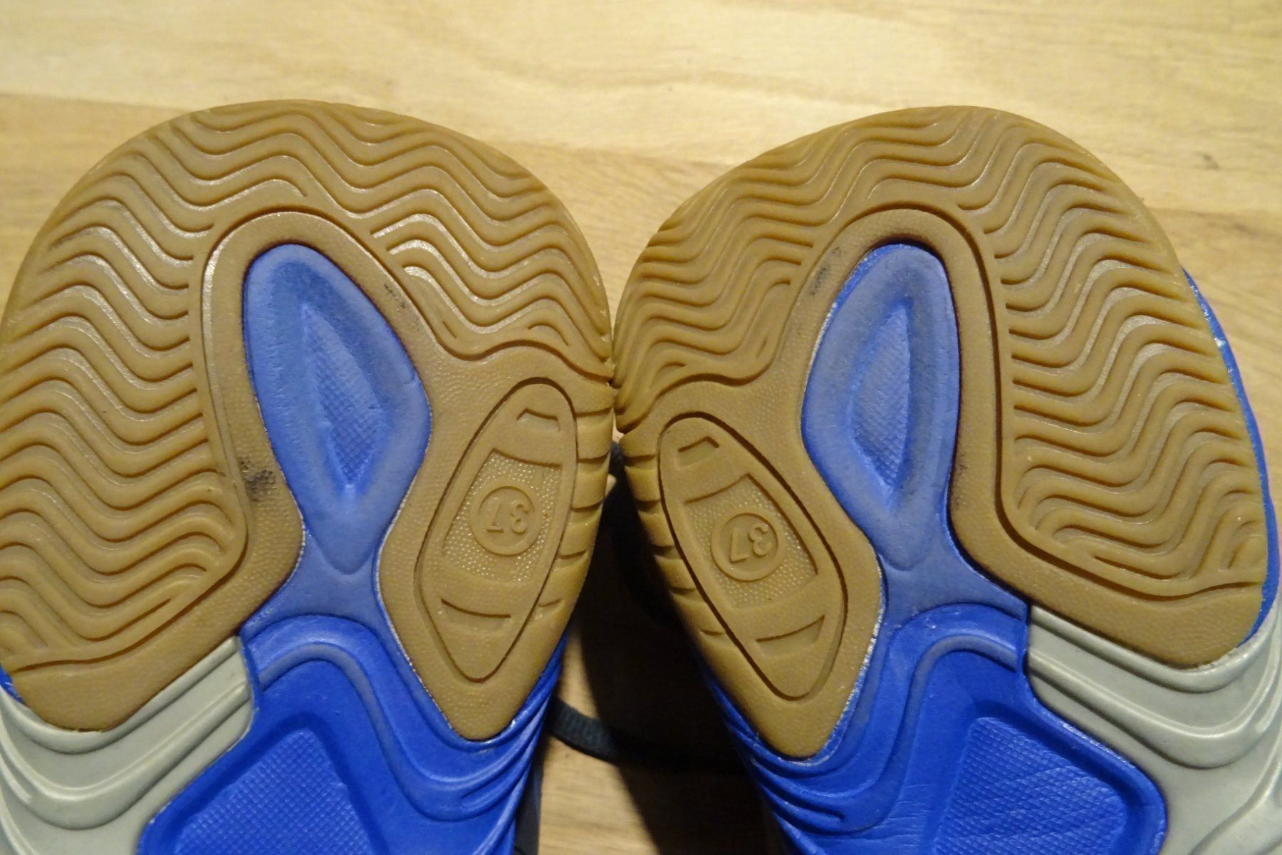 Chaussures garçon: Sneakers / Turnschuhe Gr. 37 – Neuf (Voir description) à Urtenen-Schönbühl par Chaeppeler 4
