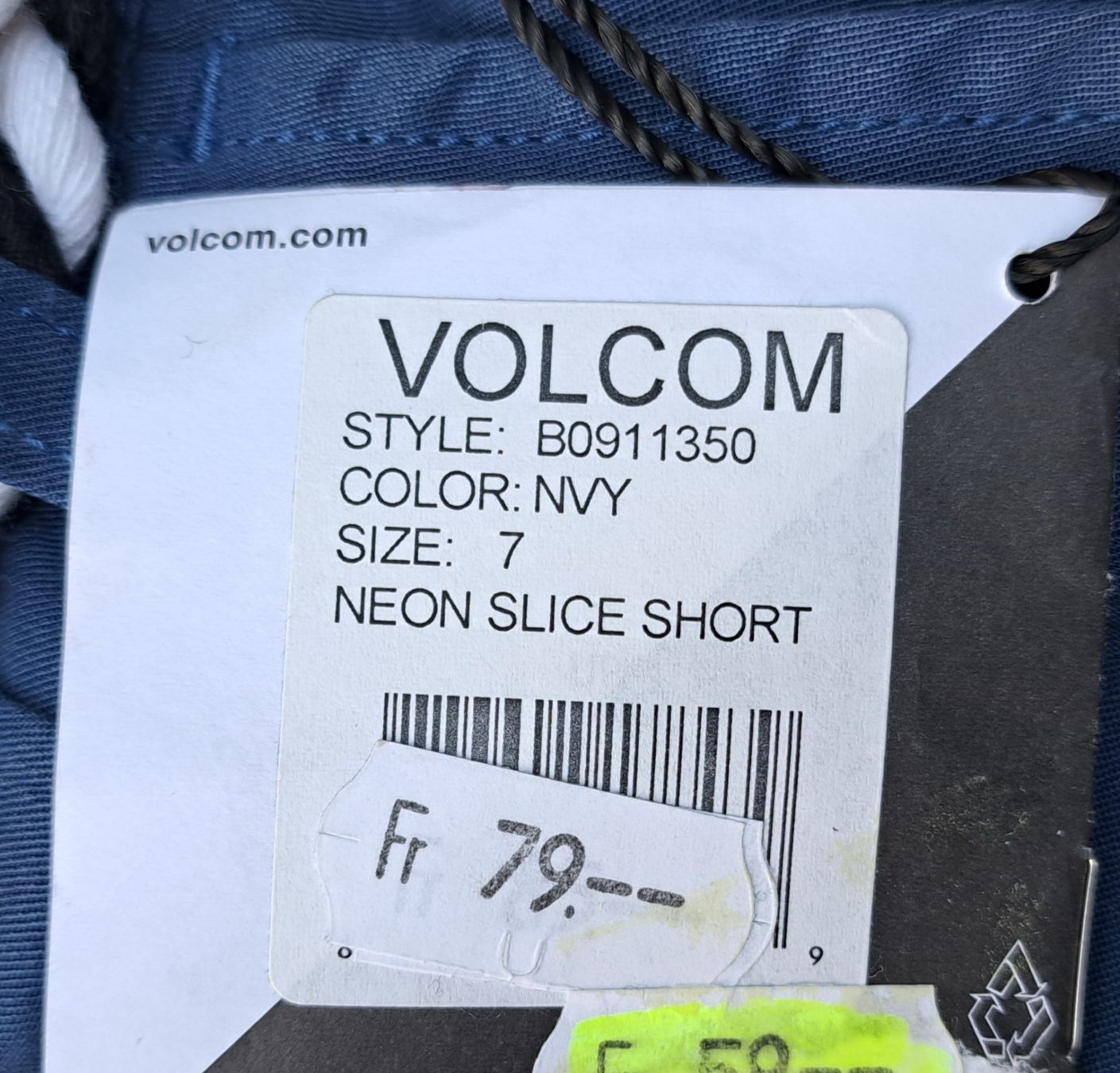 Hosen: NEU! Volcom Damenshorts, Gr. M, Navy – Neu (gemäss Beschreibung) aus Gysenstein von joshuas81 4