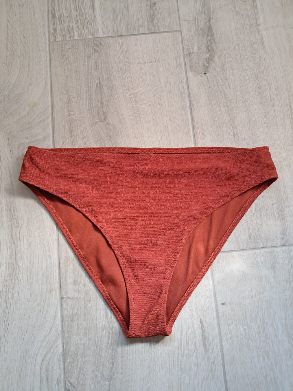 Costumi da bagno & Bikini: Bas de bikini état neuf 42 – Usato da Chez-le-Bart venduto da jasse