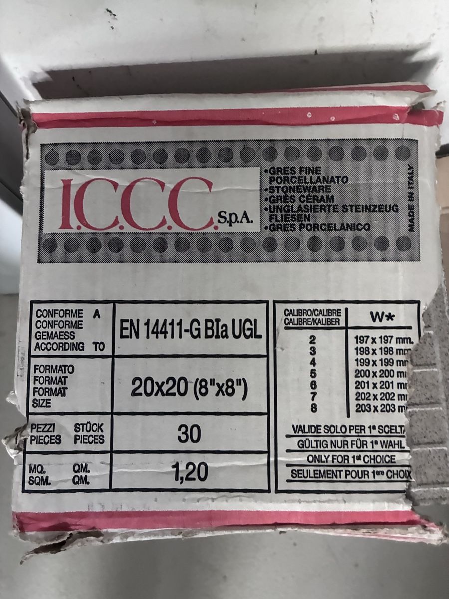 Bodenbeläge: Fliesen – Neu und originalverpackt aus Abtwil SG von Verena-Elisabeth