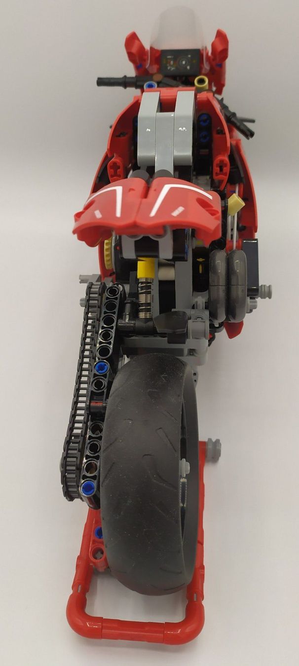 Technics Kit di costruzioni: Lego 42107 Technic Ducati Panigale V4 – Usato da Schlatt TG venduto da AndrTra 4