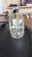 Glasflasche Totenkopf leer