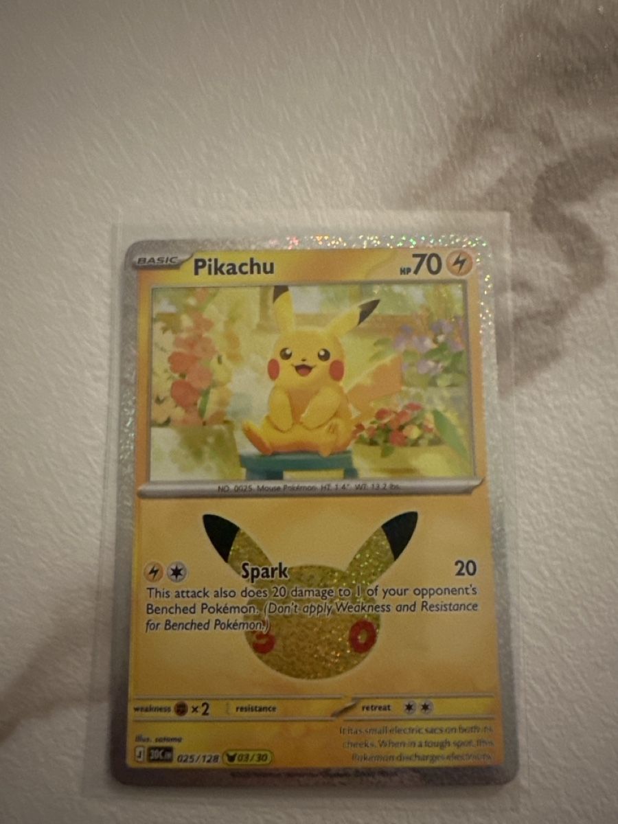 Pokémon Sammelbilder & Trading cards: Carte Pokémon Pikachu célébration  – Neu (gemäss Beschreibung) aus La Chaux-de-Fonds von Fooleee