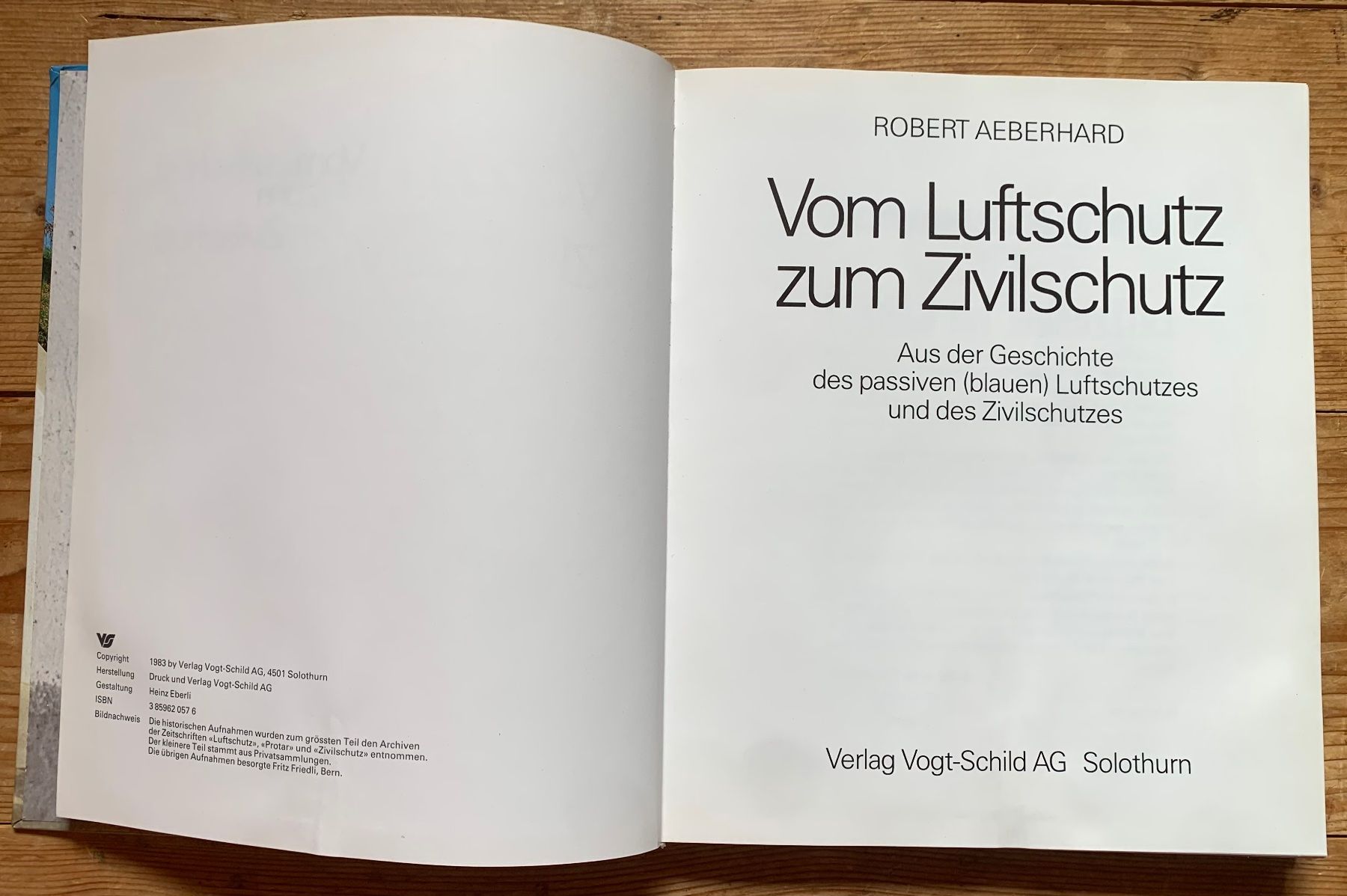 Bücher: Buch Vom Luftschutz zum Zivilschutz – Gebraucht aus Goldingen von Bergler012 2
