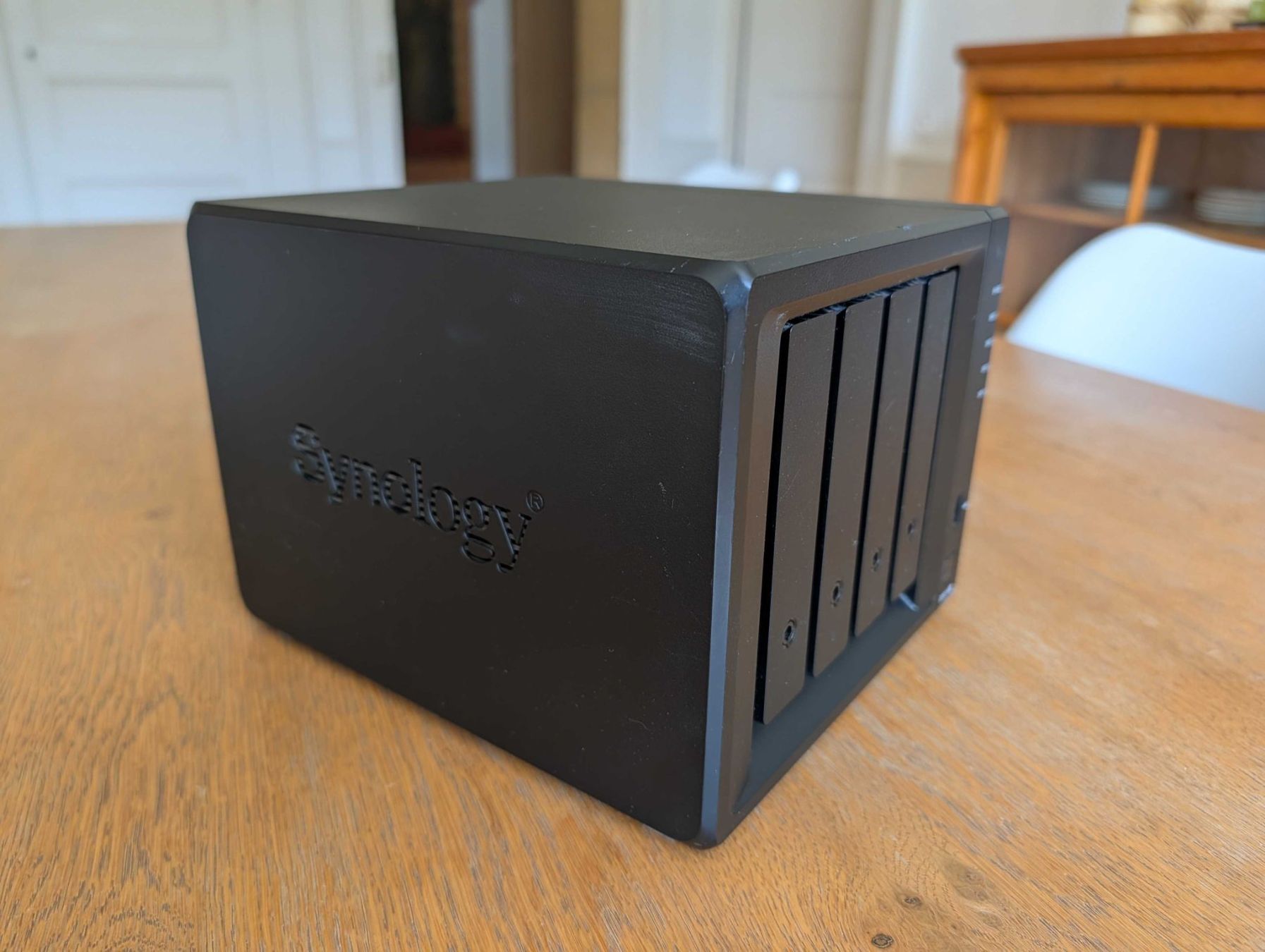 Synology Serveurs: Synology DS918+  NAS 4 baies – D'occasion à Couvet par mal_tk2g 1