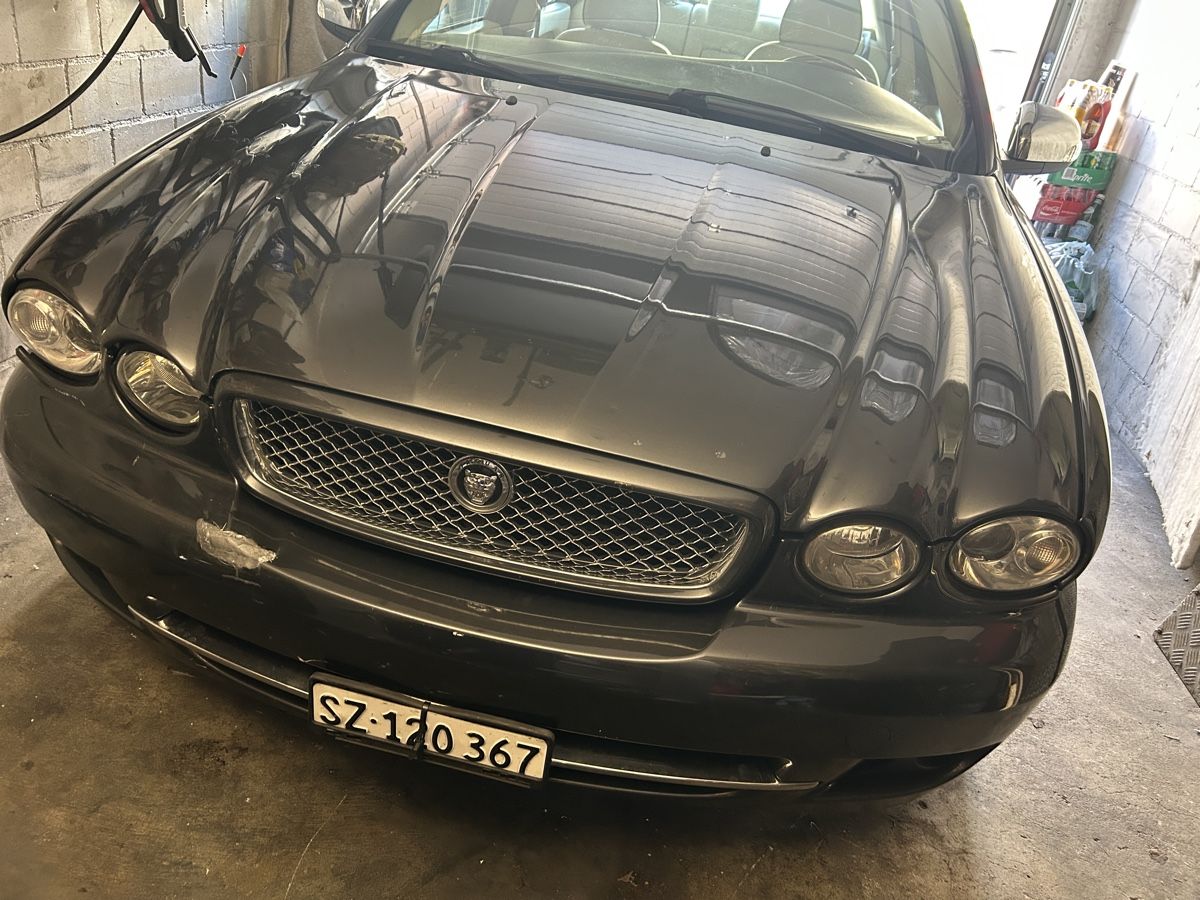 Jaguar Automobili: Jaguar S-Type 2.2d – Usato da Lachen SZ venduto da nk.sv