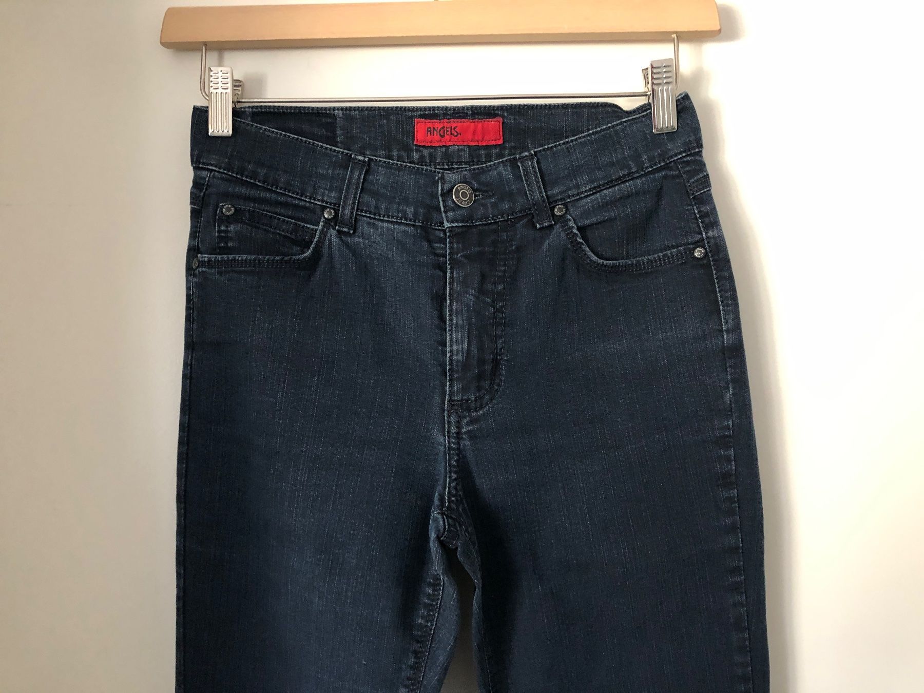 Angels Jeans: Angels Damenjeans Grösse 27 – Usato da Arlesheim venduto da leyRum4.5 2