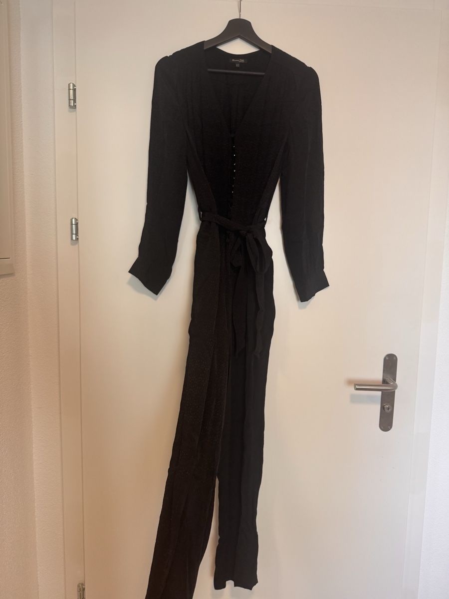 Massimo Dutti Tute: Jumpsuit Damen schwarz Grösse 38 Massimo Dutti – Usato da Dübendorf venduto da ClaraS.