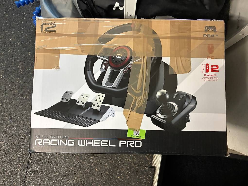 Consoles: Simulateur de conduite complet (Racing Wheel Pro) – D'occasion à Bouveret par uri_cq5w 3