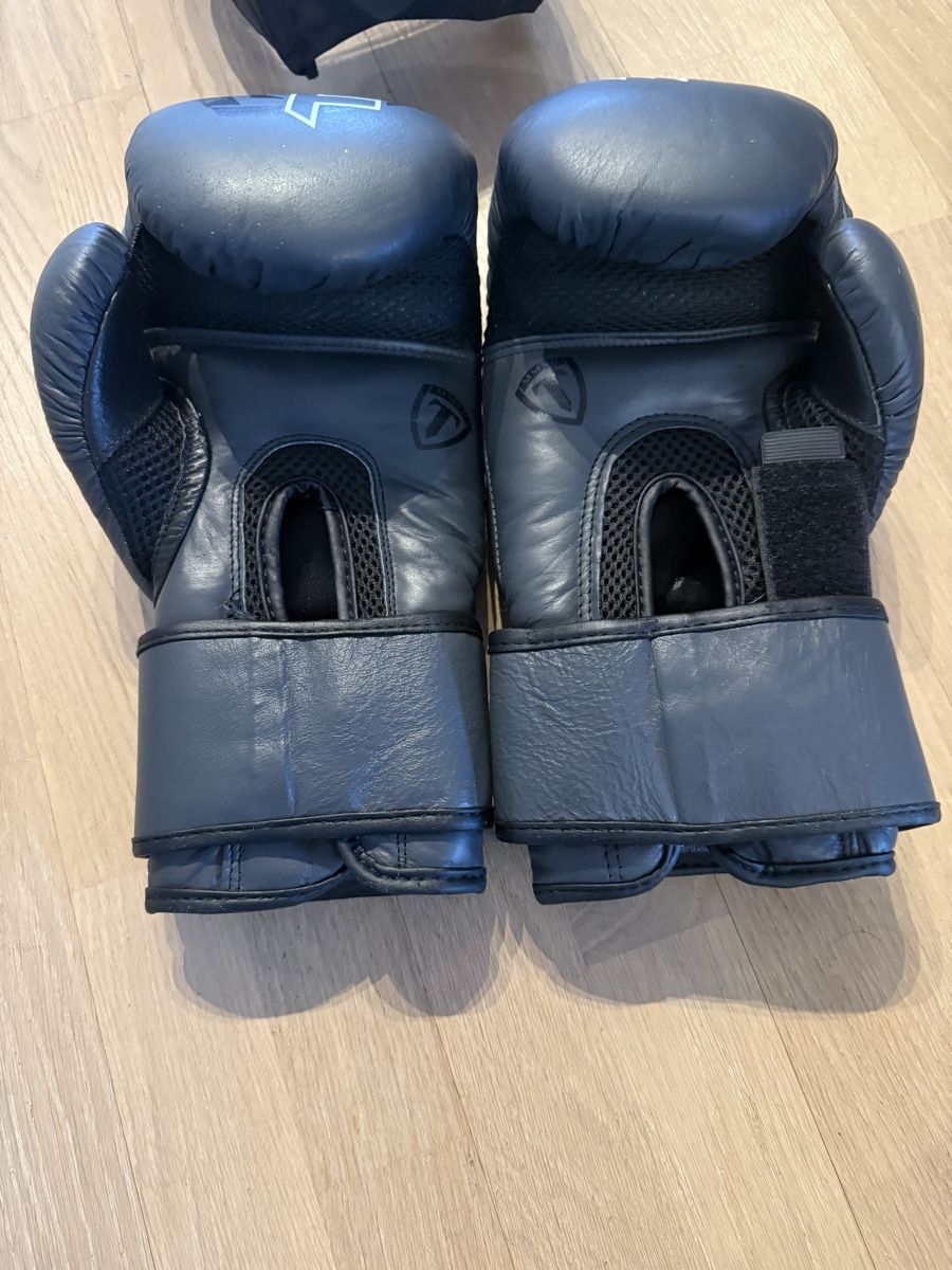 Guanti & manicotti: Torque Boxhandschuhe, TRQ-1, Grösse 10oz. nEU – Usato da Winkel venduto da zucchetti 2